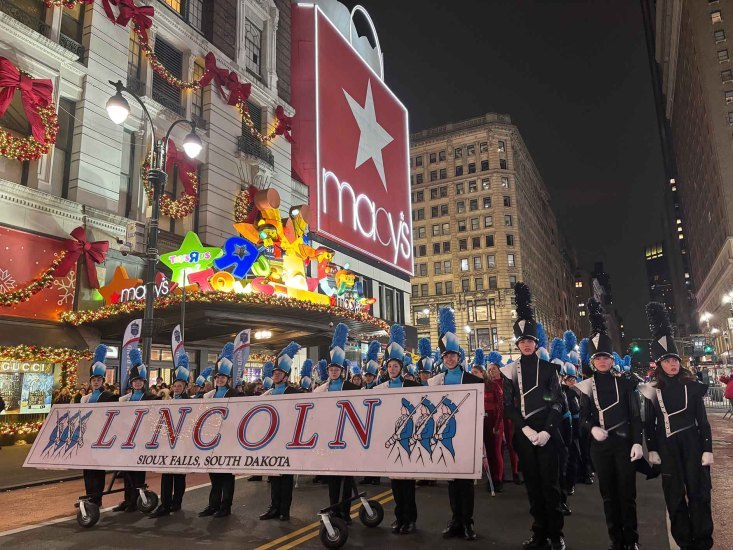 NYC-Lincoln-Thanksgiving-Day-Performance